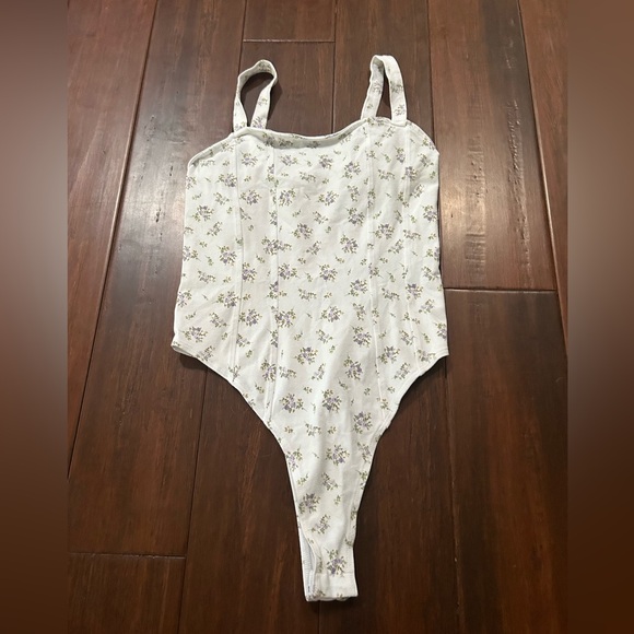 H&M body suit - Picture 1 of 3